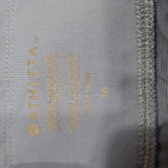 ATHLETA TREKKIE NORTH SHORT. SIZE 14. BLUE. - Picture 5 of 13